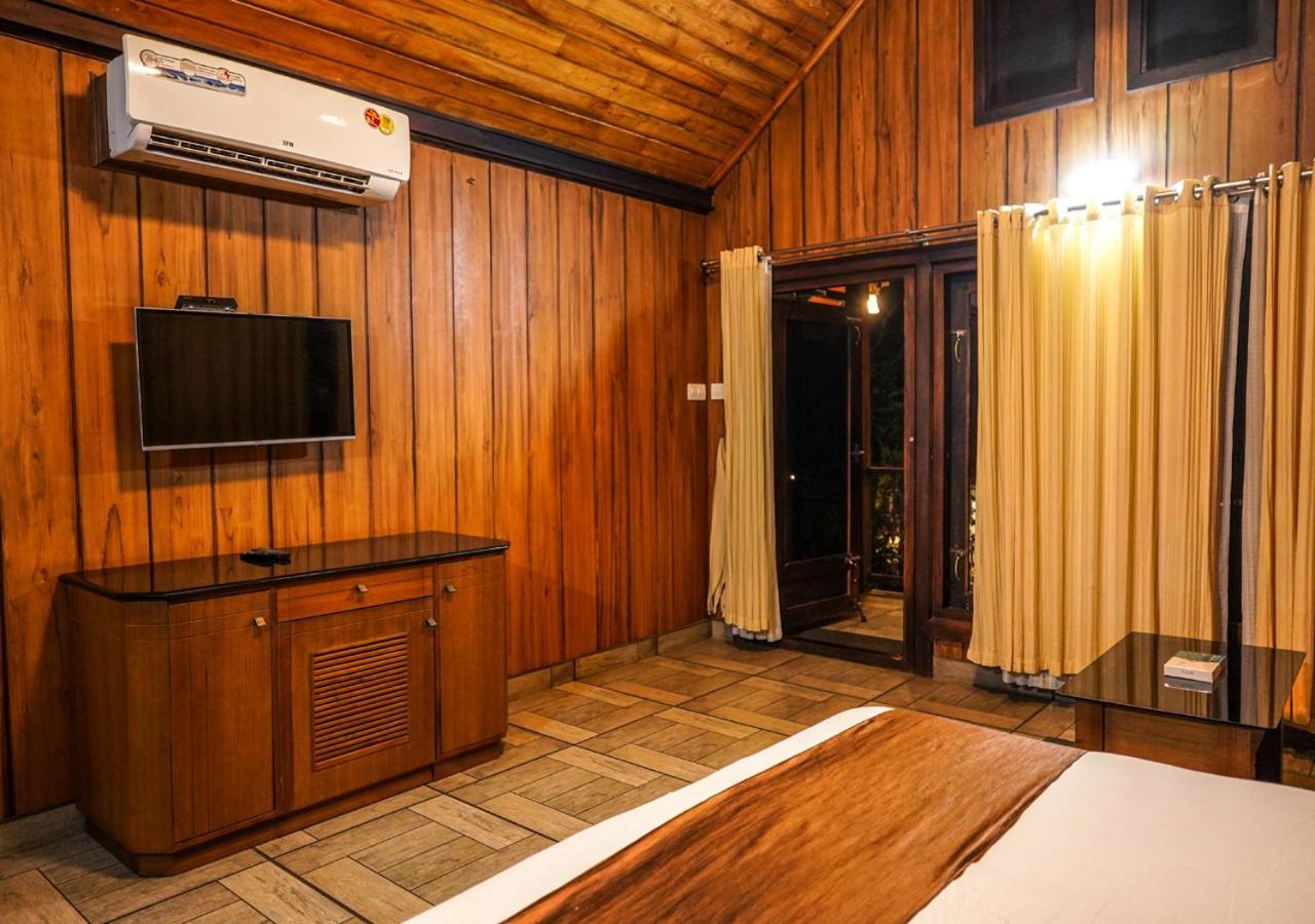 Niyatma Wayanad Pool Resort By Voye Homes Exterior photo